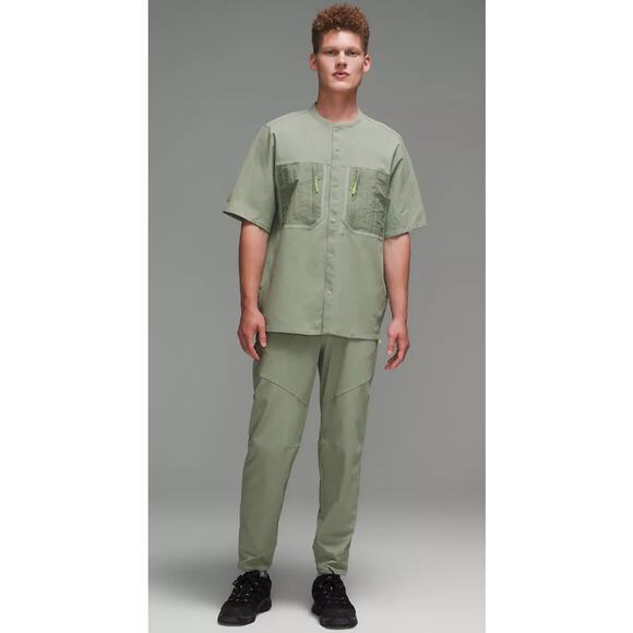 Lululemon Water Repellent Hiking Short Sleeve Shirt LRLG Men's Size Medium NWT - Picture 2 of 10